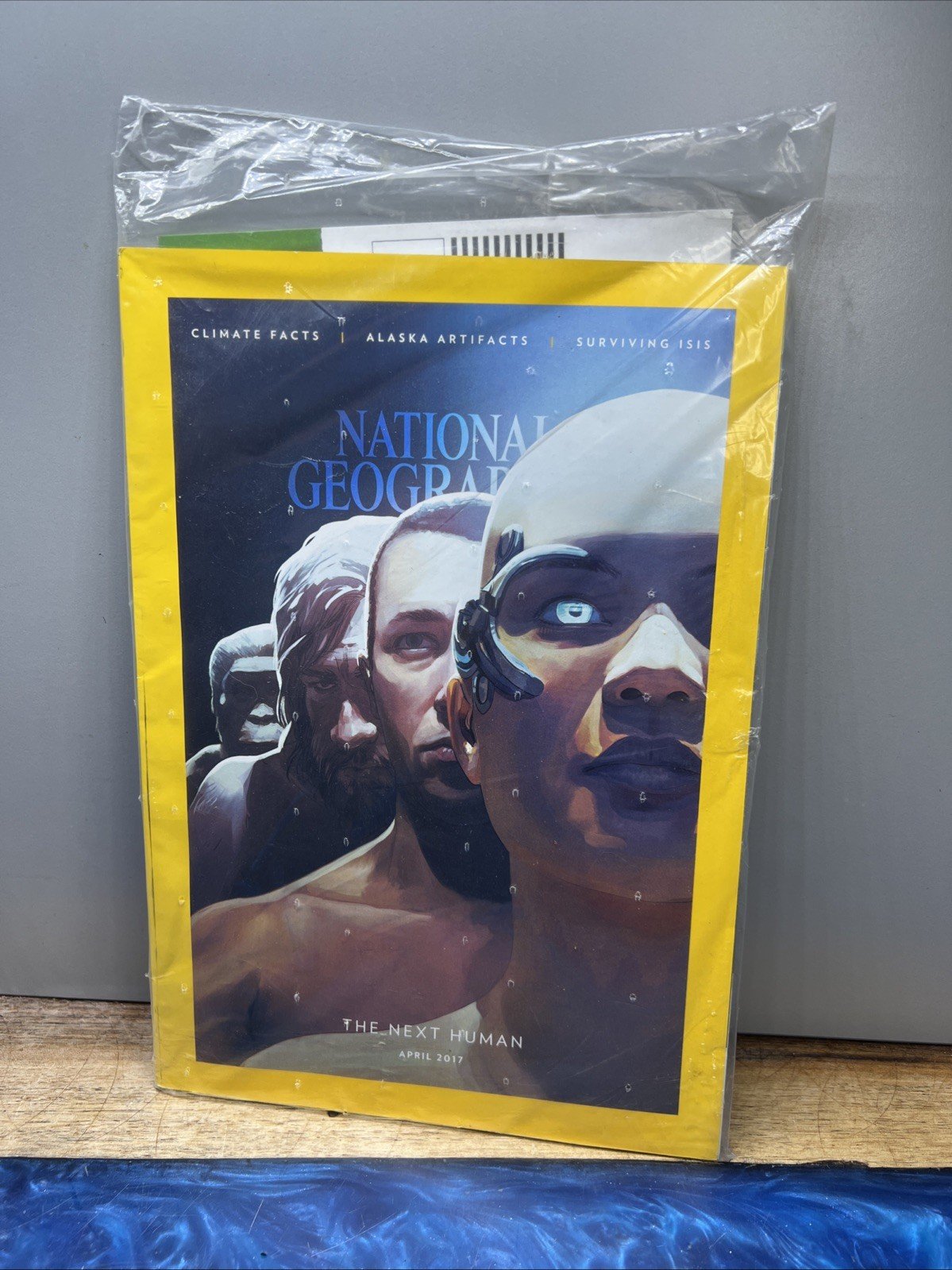 NATIONAL GEOGRAPHIC MAGAZINE 4/2017-THE NEXT HUMAN-ALASKA ARTIFACTS-RUINS-PHOTOS