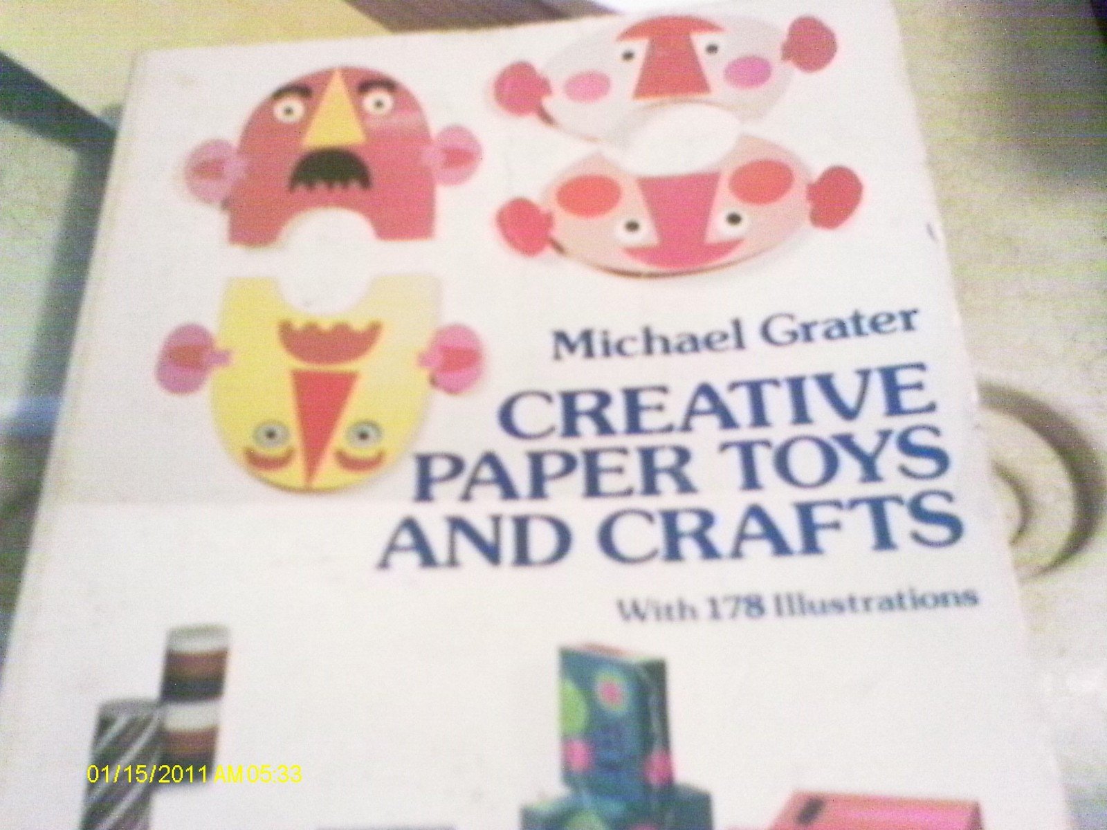 Creative Paper Toys and Crafts (Dover Craft Books)