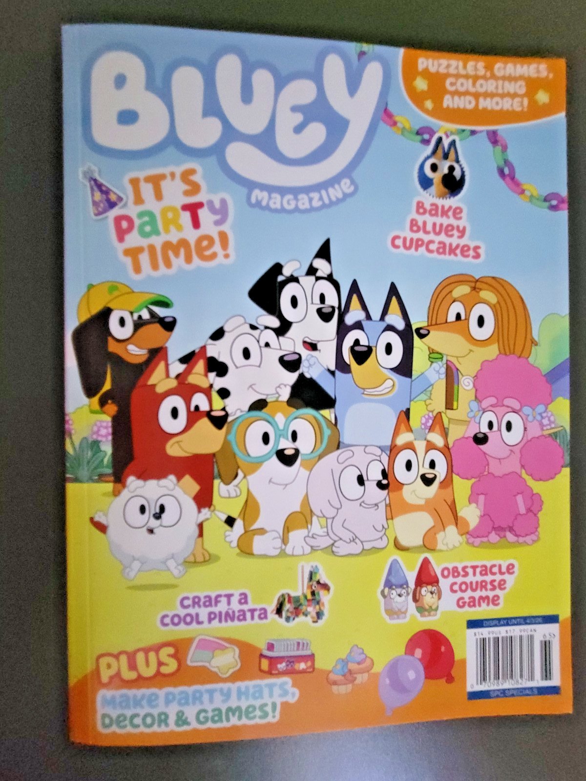 BLUEY Magazine- It’s Party Time!-Puzzles-Games-Coloring & More! Party Hats-Decor
