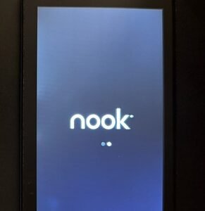 BARNES & NOBLE NOOK - (BNTV450) - 8GB  - WI-FI  - 7 INCH - Blue