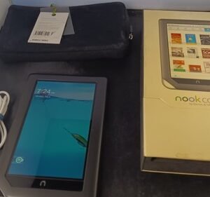 Barnes & Noble Nook Color BNRV200 7” eReader Tablet Bundle Case Cord Tested VG