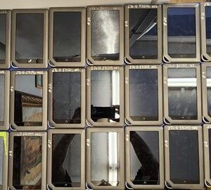 LOT BUNDLE OF 25 BARNES & NOBLE NOOK COLOR 7" WI-FI TABLET BNRV200. Parts Only.