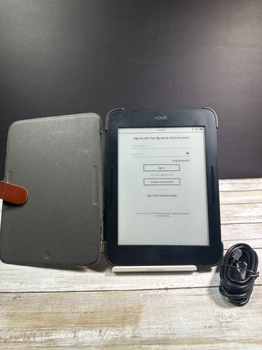 Barnes & Noble NOOK GlowLight 4 Plus 32GB, Wi-Fi, 7.8 in eBook Reader - Works!