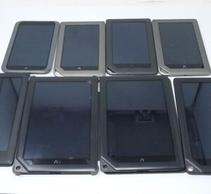 Lot of 8 Cosmetically Good Barnes and Nobile Nook Tablets Parts / Repair Bundle