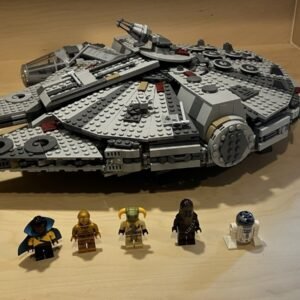LEGO Star Wars: Millennium Falcon (75257) FREE SHIPPING